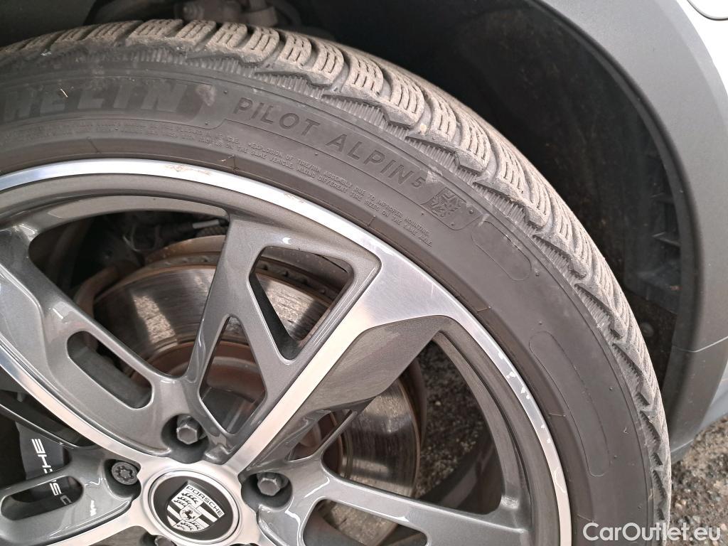  Porsche  Taycan  Cross Turismo 4 93kWh BVA #39