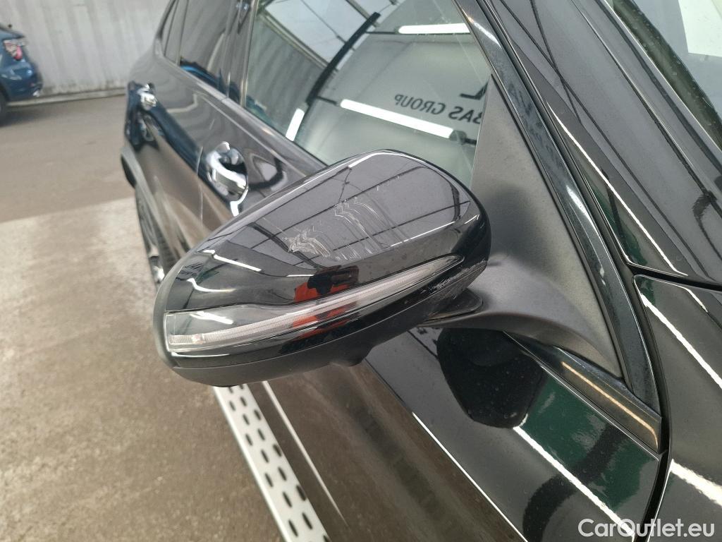  Mercedes  G-Klasee MERCEDES-BENZ GLC Coupe / 2019 / 5P / Coupé GLC 300 de Business Line 4Matic #26