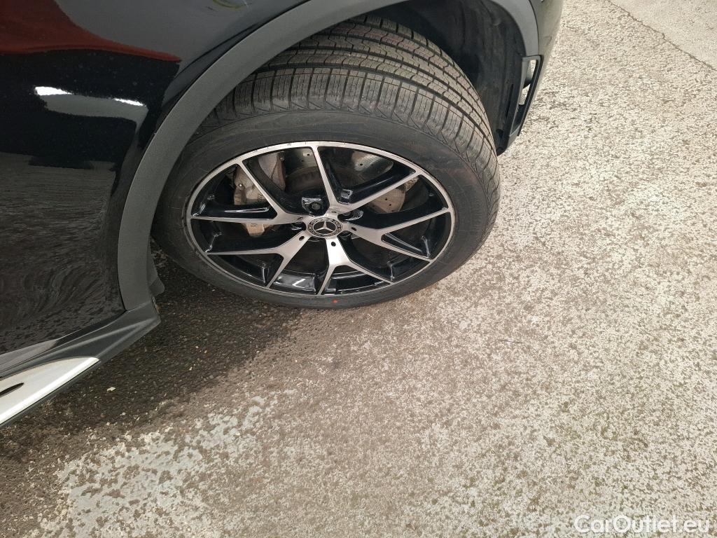  Mercedes  G-Klasee MERCEDES-BENZ GLC Coupe / 2019 / 5P / Coupé GLC 300 de Business Line 4Matic #18