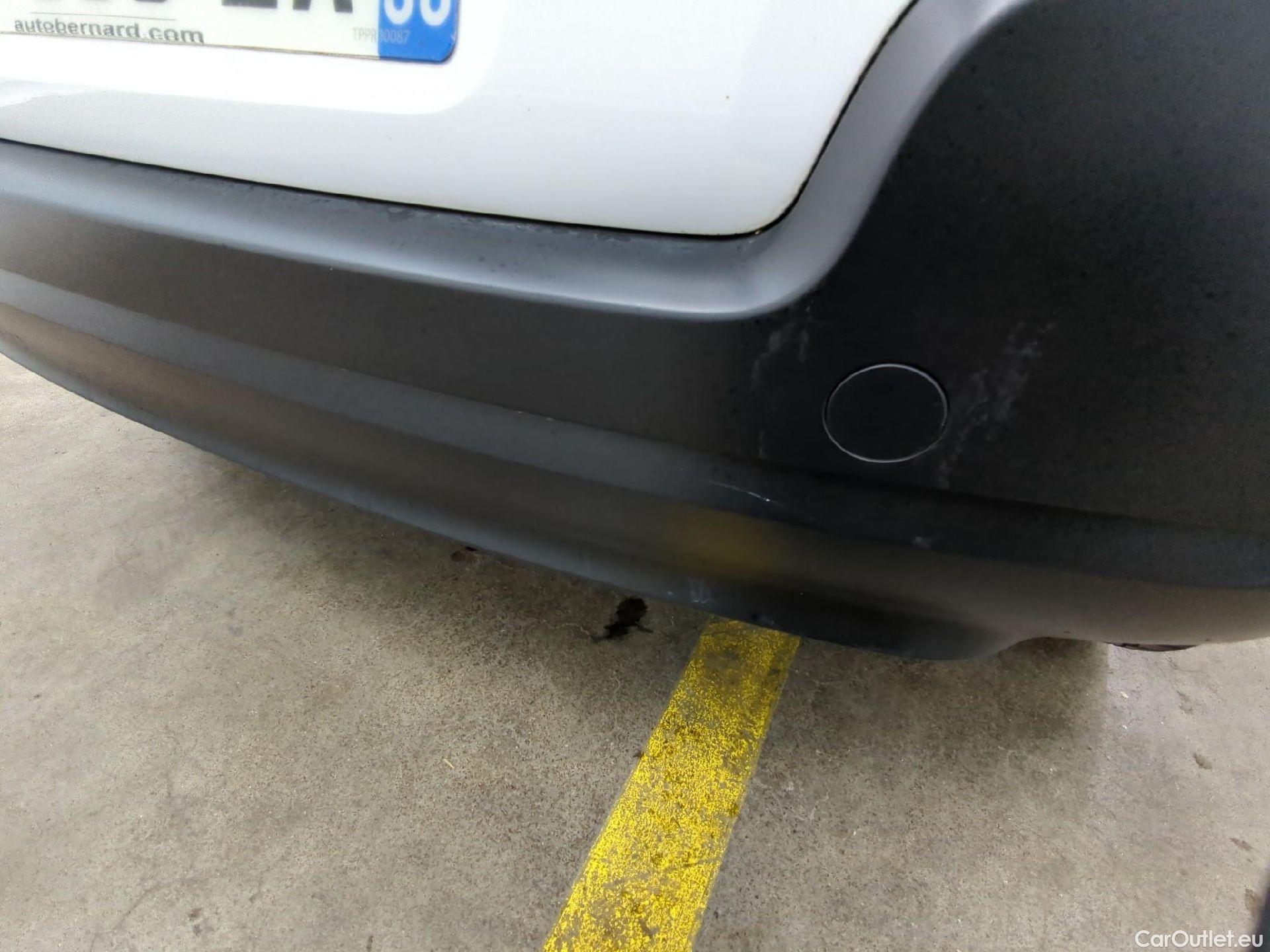  Citroen  C3  Société  2020  5P  Berline  VU PureTech 83  BVM Feel Nav / VH GRELE #16
