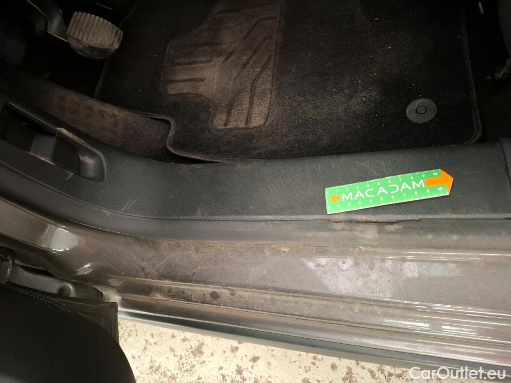  Citroen  C3  Shine Business 1.2 PureTech 110CV BVM6 E6d #17