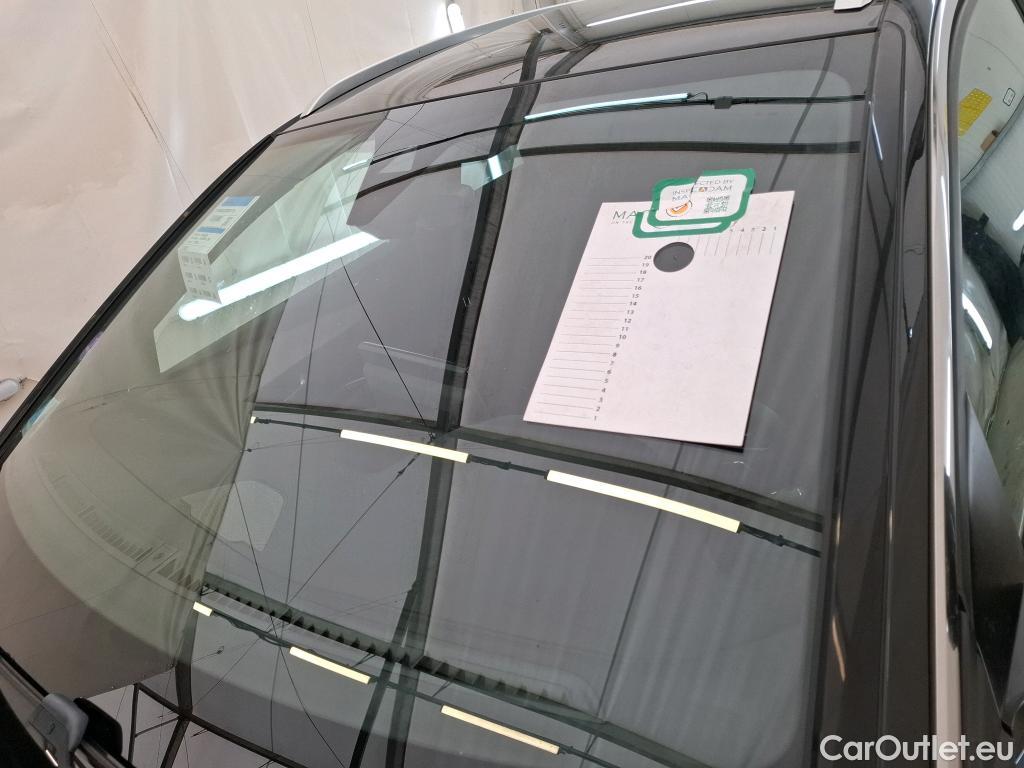 Peugeot  3008 PEUGEOT  / 2020 / 5P / SUV 1.6 HYBRID 225 E-EAT8 GT Pack #30