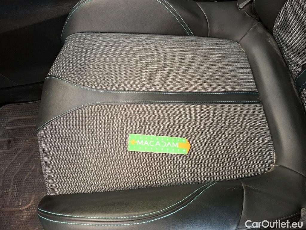  Peugeot  3008  Allure Pack 1.2 PureTech 130CV BVA8 E6d #12