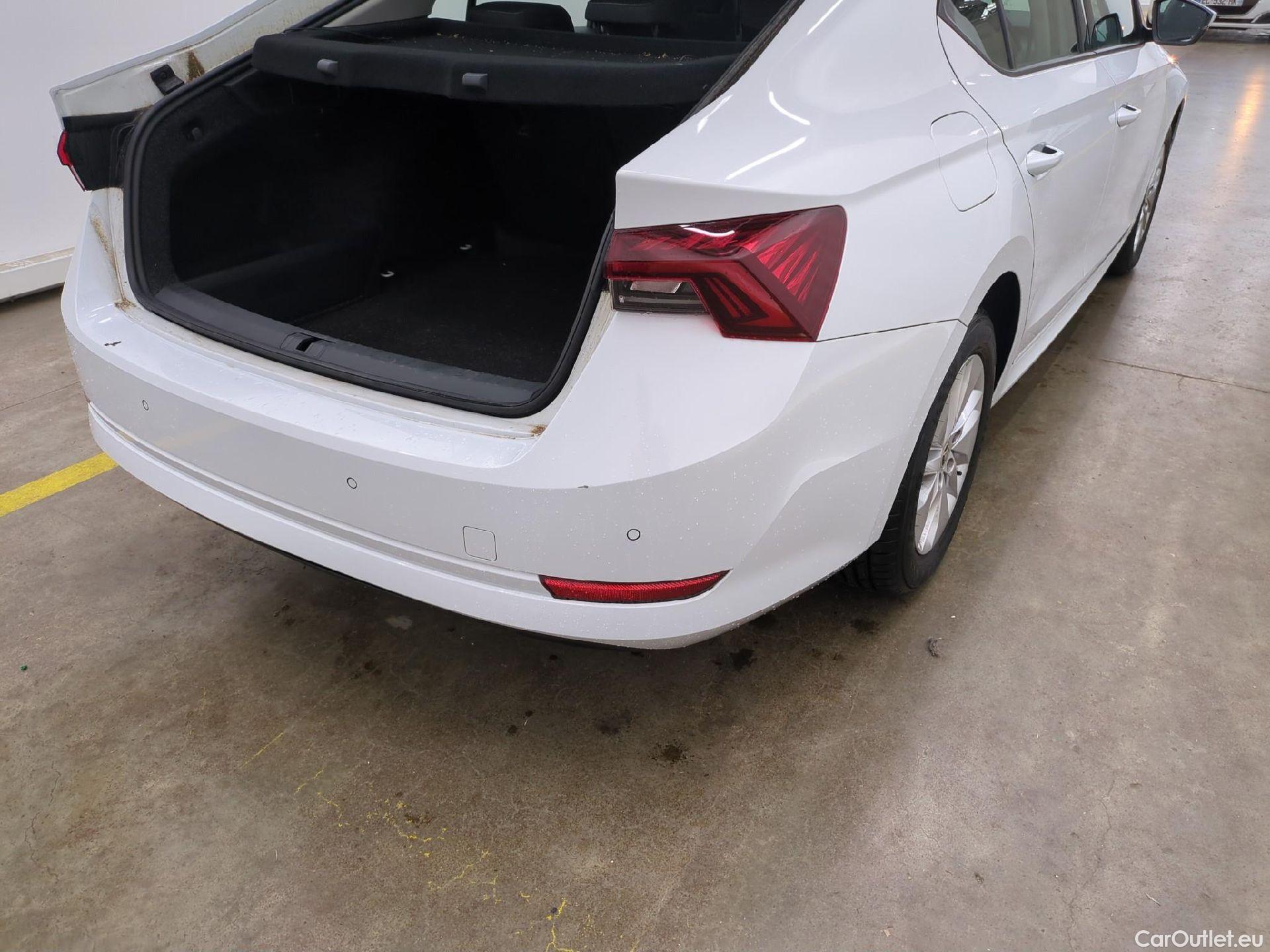  Skoda  Octavia  Berline Business 2.0 TDI 150CV BVA7 E6d #2
