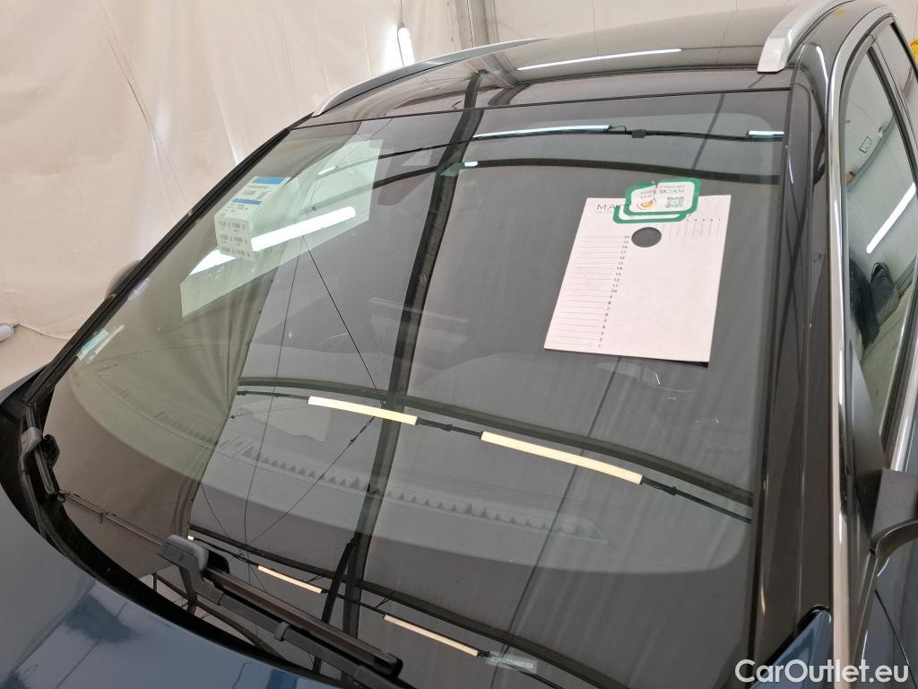  Peugeot  3008 PEUGEOT  / 2020 / 5P / SUV 1.6 HYBRID 225 E-EAT8 GT Pack #1