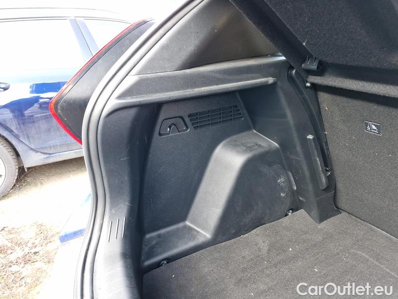  Hyundai  Bayon   (2021)  1.2i Play 5d #10