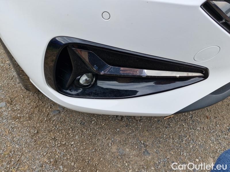  Hyundai  i30   cw (PD)(2017->)  kom.1.5TGDI FamilySmart AT #2