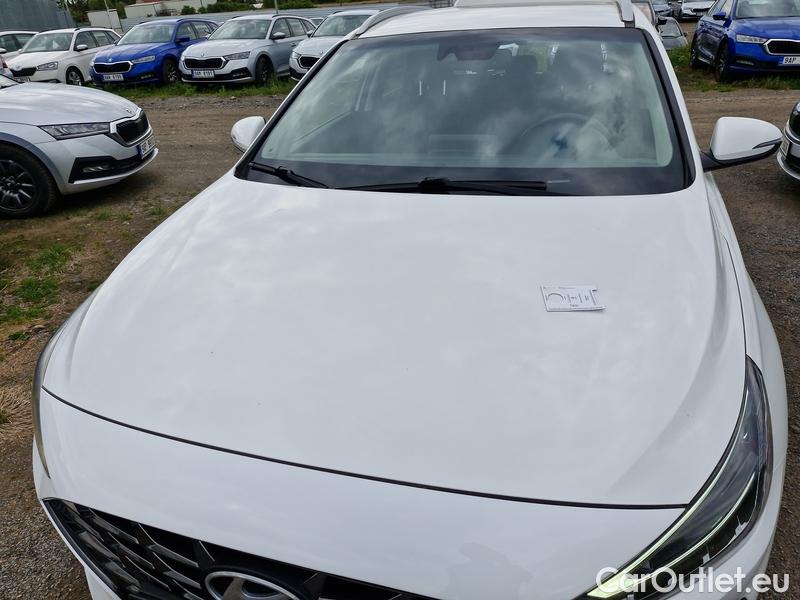  Hyundai  i30   cw (PD)(2017->)  kom.1.5TGDI FamilySmart AT #19