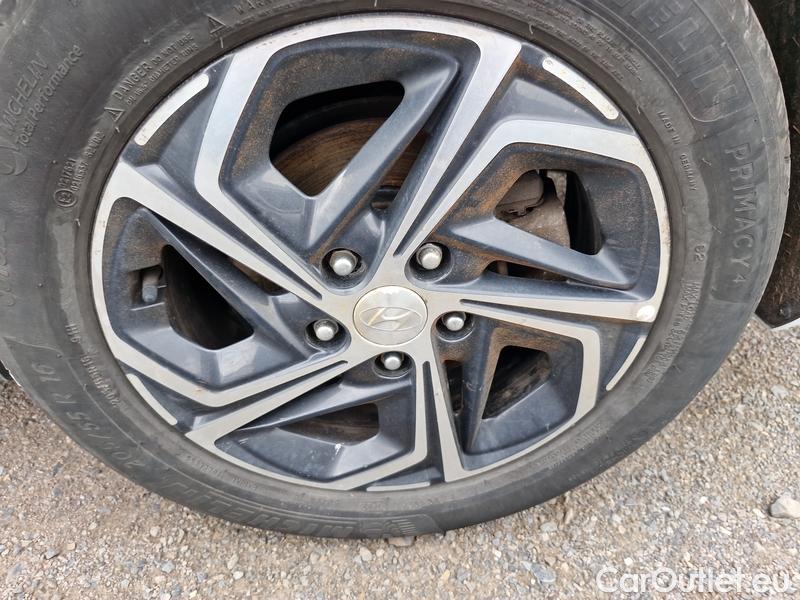  Hyundai  i30   cw (PD)(2017->)  kom.1.5TGDI FamilySmart AT #10