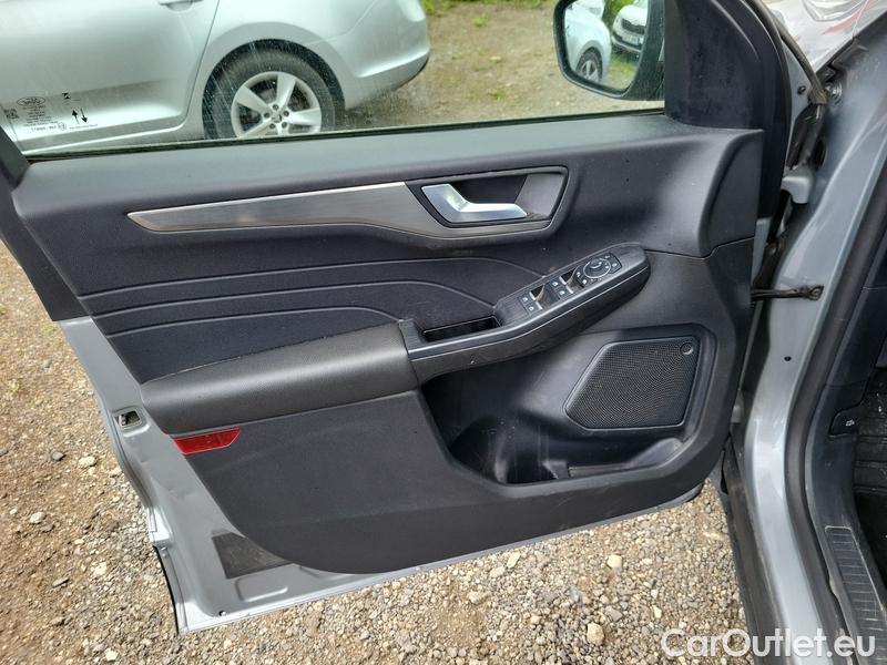  Ford  Kuga  (2019)  1.5EB 110 Titanium #4