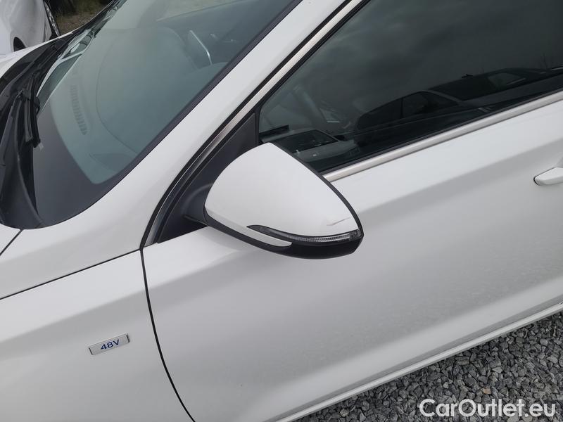  Hyundai  i30   cw (PD)(2017->)  kom.1.5T-GDI Family Smart #22