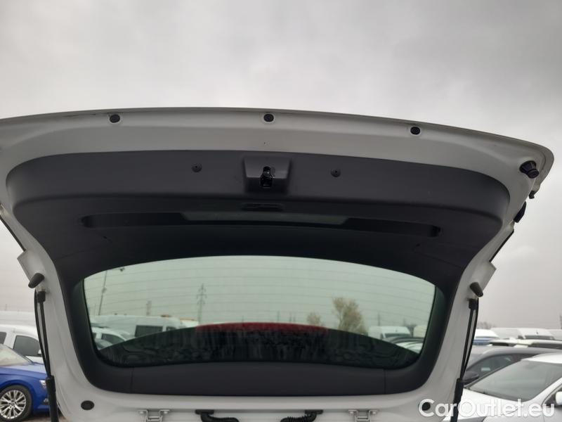  Hyundai  i30   cw (PD)(2017->)  kom.1.5T-GDI Family Smart #9