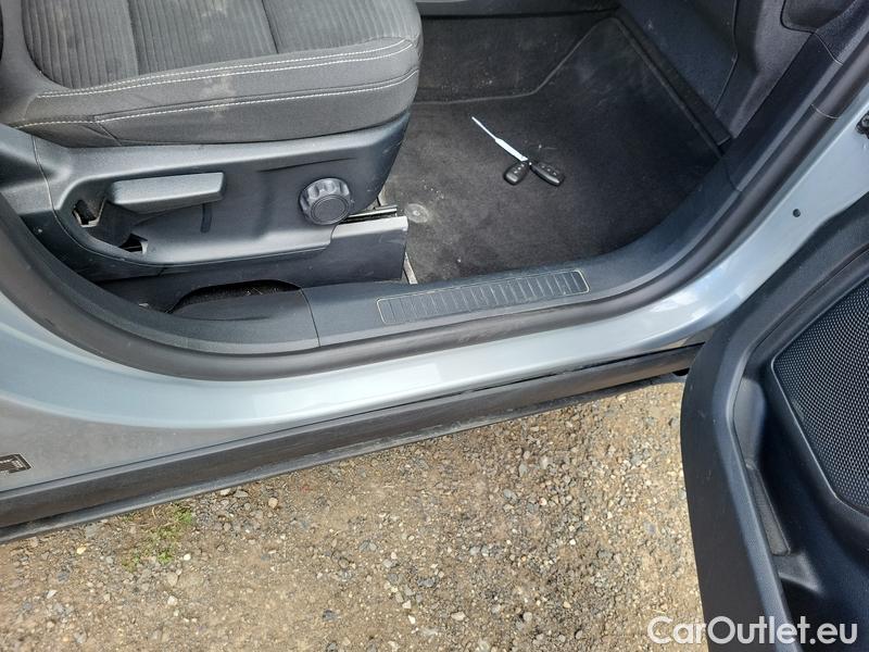  Ford  Kuga  (2019)  1.5EB 110 Titanium #25