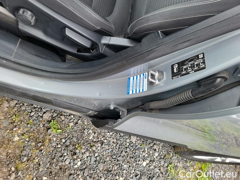  Ford  Kuga  (2019)  1.5EB 110 Titanium #6