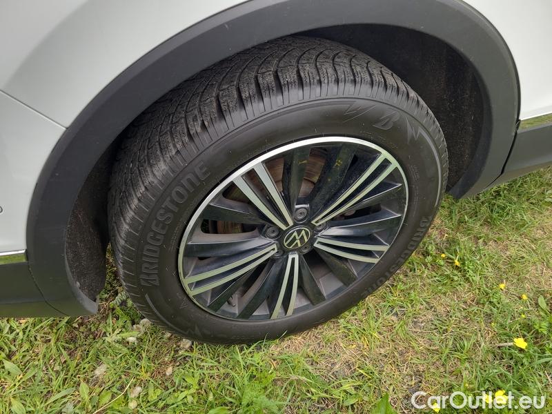  Volkswagen  Tiguan  (AX1)(2020) Tig.1.5TSI 110 Elegance AT #10