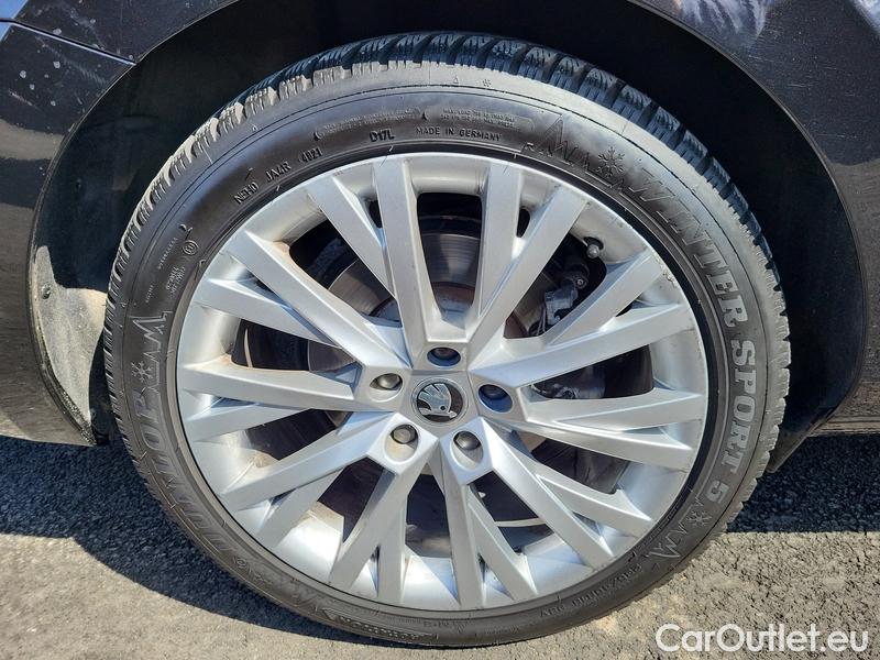  Skoda  Superb  Combi (3T5)(2010) Sup.C.FL2.0TDI 110 L&K AT #7