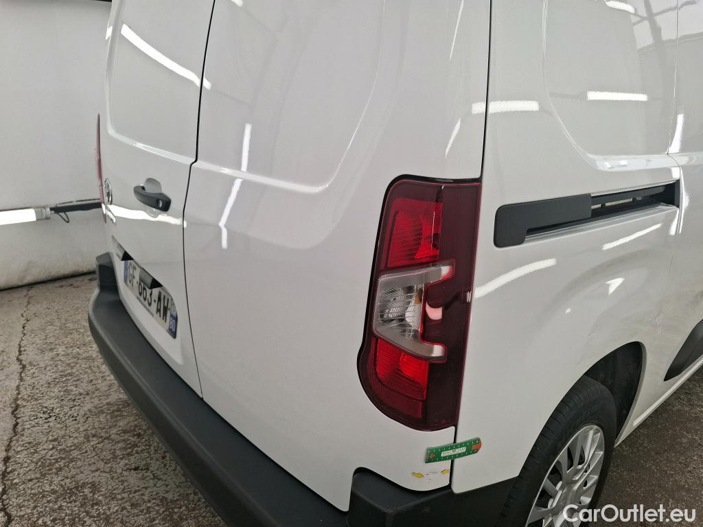 Toyota  Proace TOYOTA  City / 2019 / 4P / Fourgonnette 1.5 Medium 100 D-4D Business #26