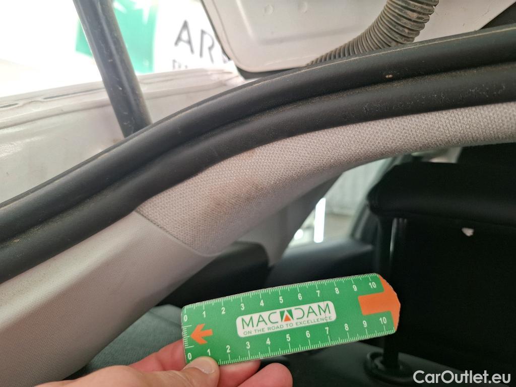  Citroen  C4  Berline Feel Pack 1.5 BlueHDI 130CV BVA8 E6d #21