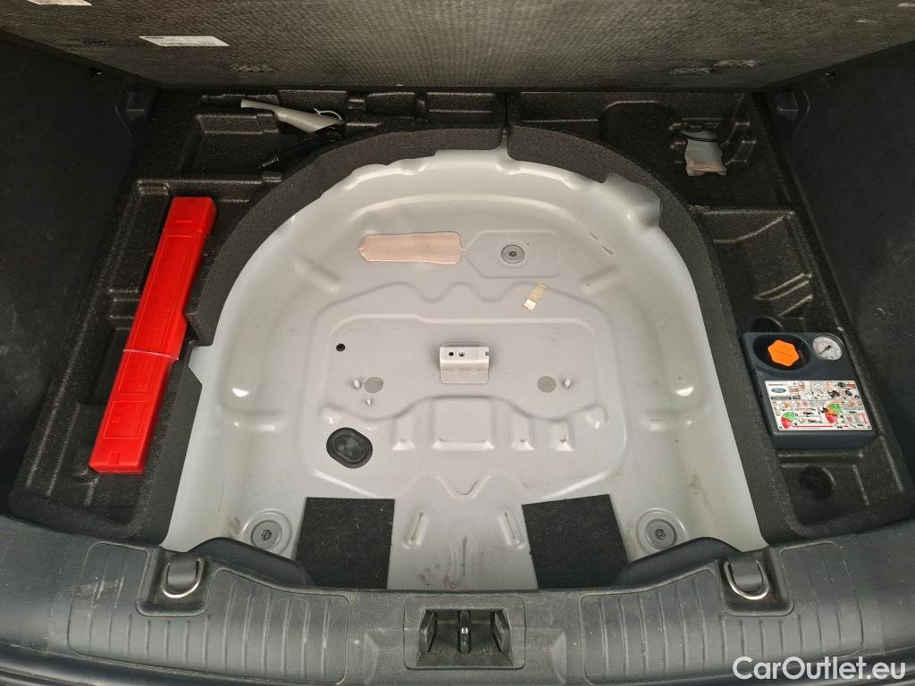  Ford  Kuga  ST-Line X 1.5 EcoBlue 120CV BVA8 E6dT #9