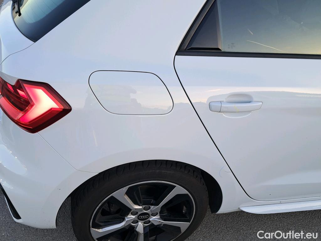  Audi  A1 Sportback AUDI A1 / 2018 / 5P / berlina con portón Sportback Adrenalin 30 TFSI 81kW S tron(SP) #27