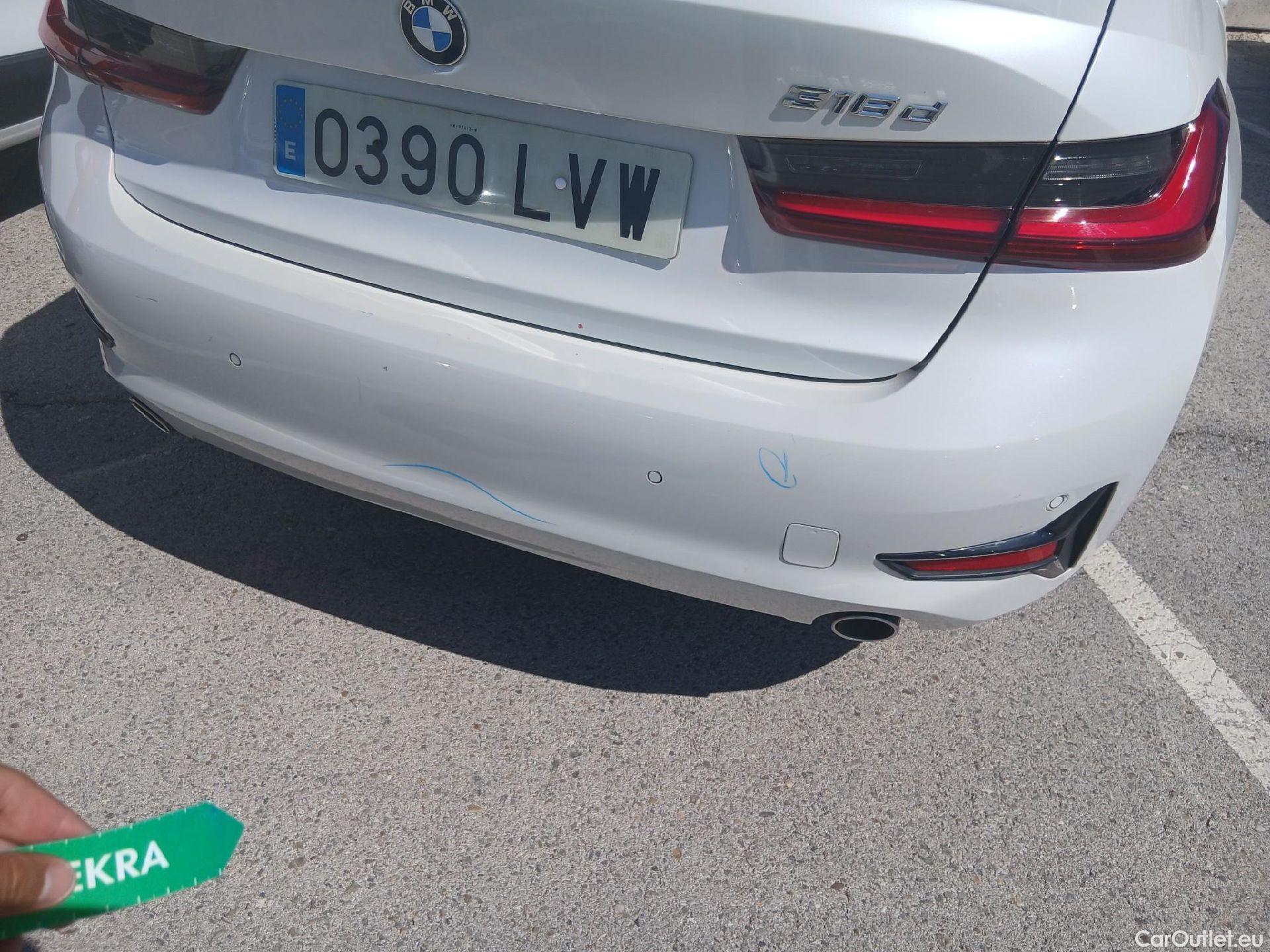  Bmw  Serie 3 BMW  / 2018 / 4P / sedán 318d Auto. #14