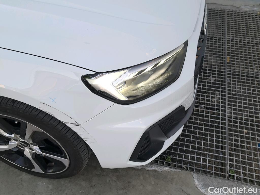  Audi  A1 Sportback AUDI A1 / 2018 / 5P / berlina con portón Sportback Adrenalin 30 TFSI 81kW S tron(SP) #11