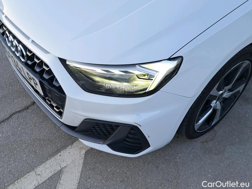  Audi  A1 Sportback AUDI A1 / 2018 / 5P / berlina con portón Sportback Adrenalin 30 TFSI 81kW S tron(SP) #9
