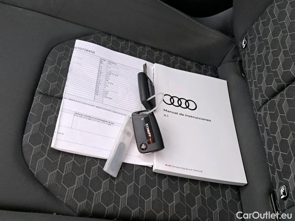  Audi  A1 Sportback AUDI A1 / 2018 / 5P / berlina con portón Sportback Adrenalin 30 TFSI 81kW S tron(SP) #13