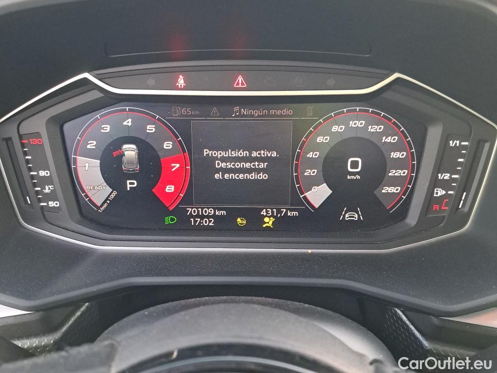 Audi  A1 Sportback AUDI A1 / 2018 / 5P / berlina con portón Sportback Adrenalin 30 TFSI 81kW S tron(SP) #25