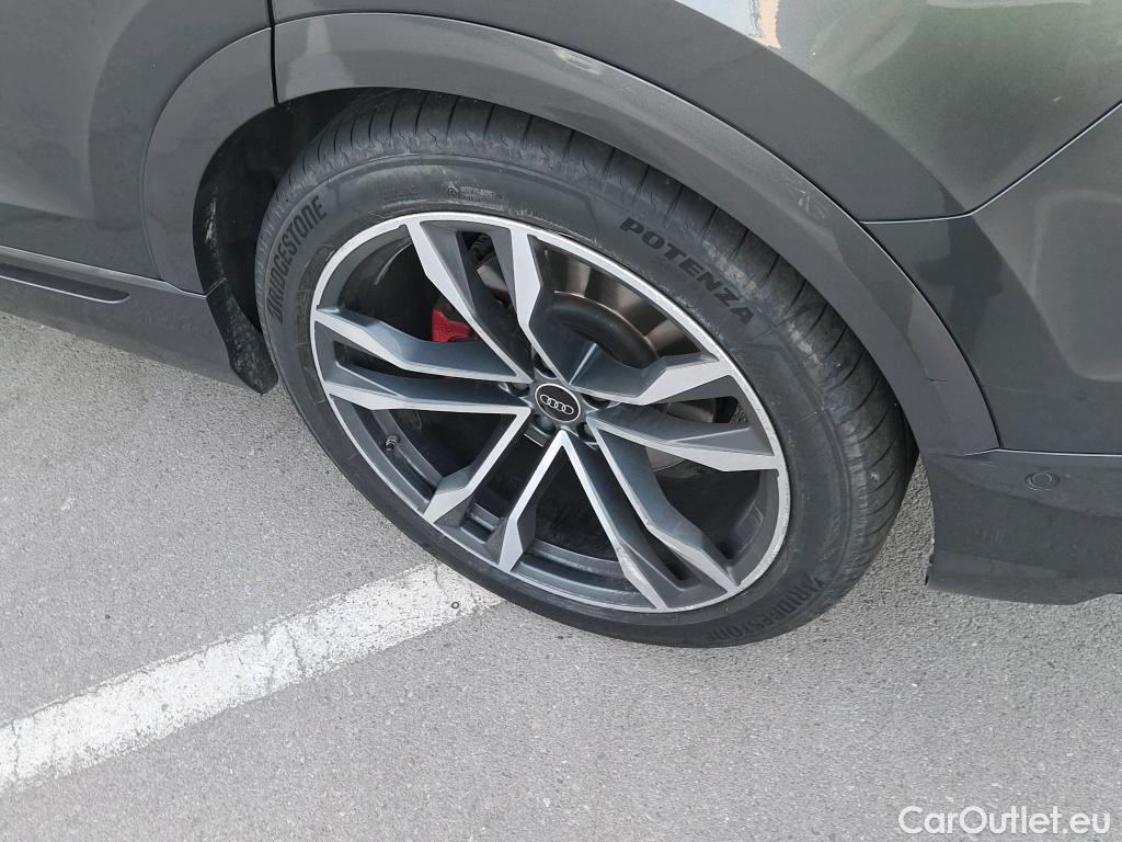  Audi  Q8 AUDI  / 2018 / 5P / todoterreno S TFSI 373kW Black Limited quattro tip #13