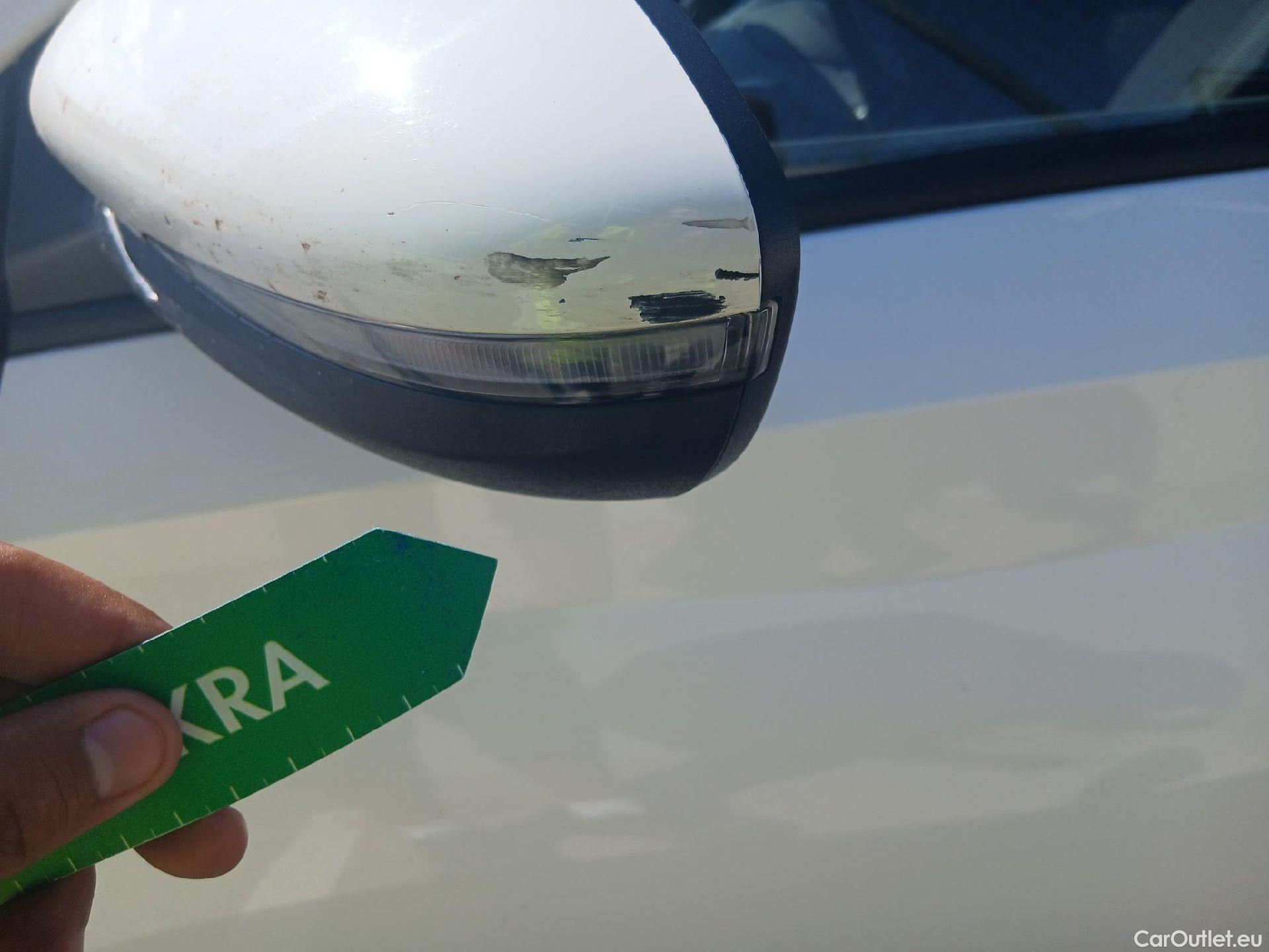  Hyundai  i20 HYUNDAI  / 5P / 1.0 TGDI  100 CV Essence #20