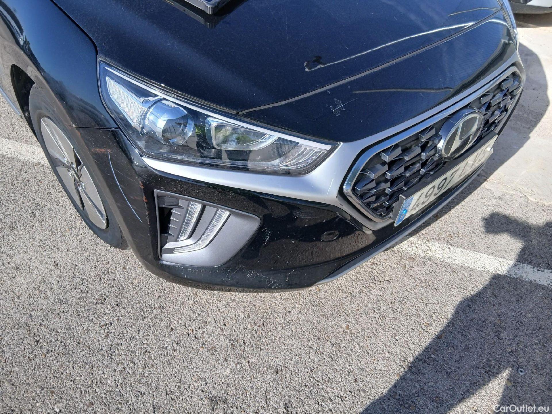  Hyundai   Ioniq HYUNDAI / 2019 / 5P / berlina con portón 1.6 GDI HEV Klass DCT #3