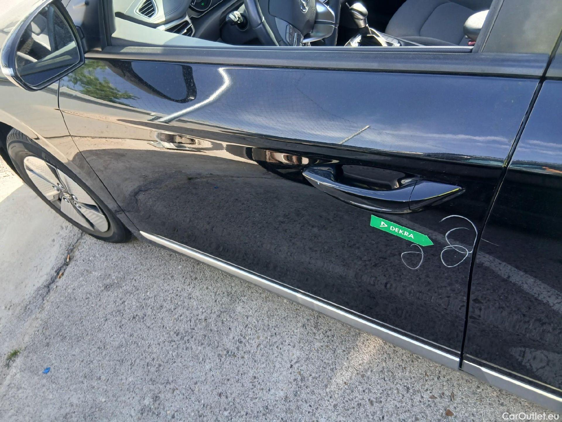  Hyundai   Ioniq HYUNDAI / 2019 / 5P / berlina con portón 1.6 GDI HEV Klass DCT #36