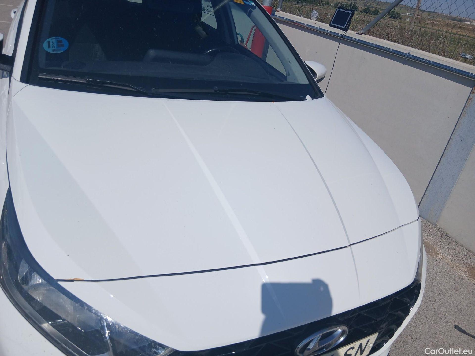  Hyundai  i20 HYUNDAI  / 5P / 1.0 TGDI  100 CV Essence #13
