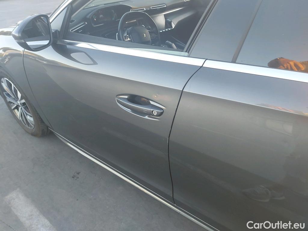  Peugeot  508 PEUGEOT  Hybrid / 2018 / 5P / berlina con portón 5P Allure 225 e-EAT8 #9