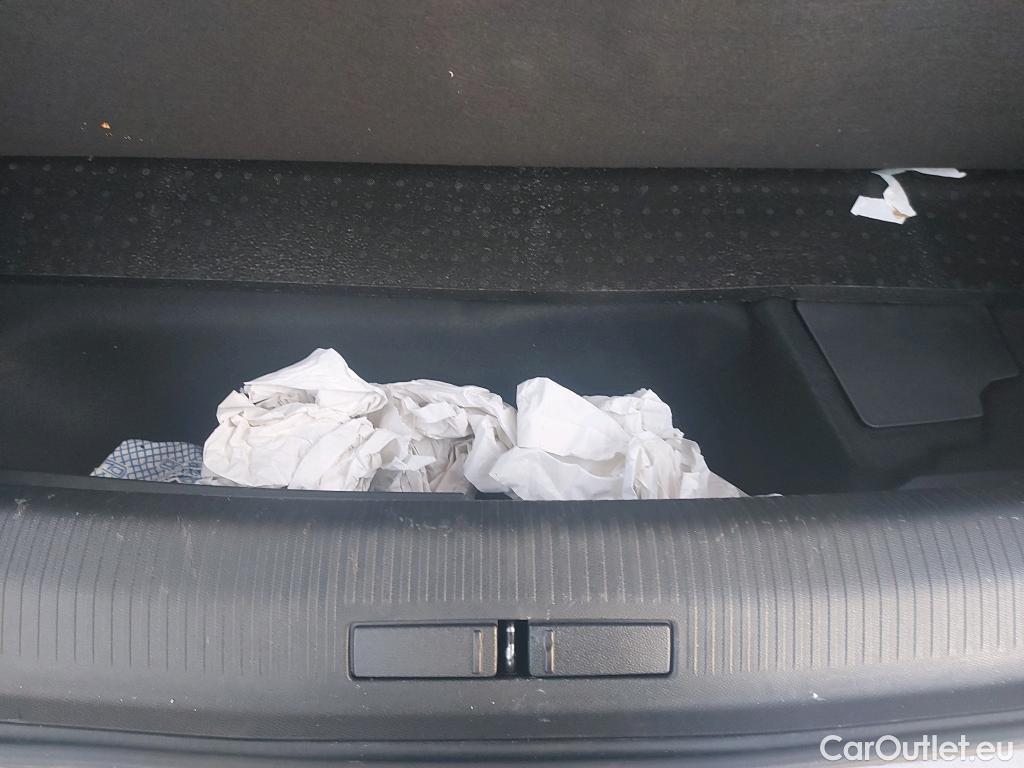  Peugeot  508 PEUGEOT  Hybrid / 2018 / 5P / berlina con portón 5P Allure 225 e-EAT8 #11