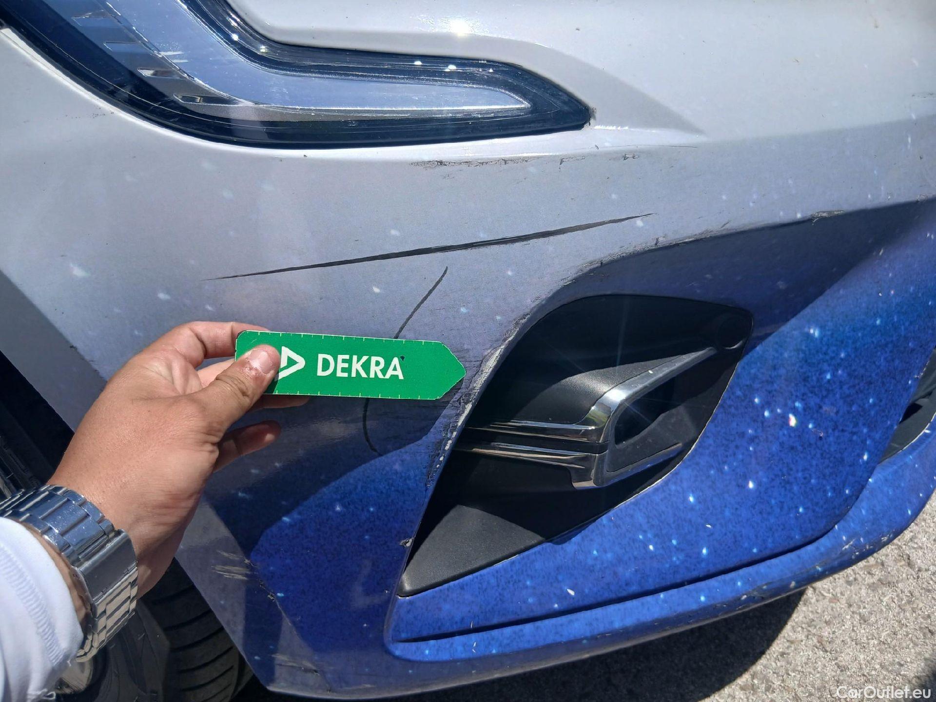  Renault  Clio RENAULT  / 2019 / 5P / berlina con portón Business Blue dCi 74kW (100CV) #3