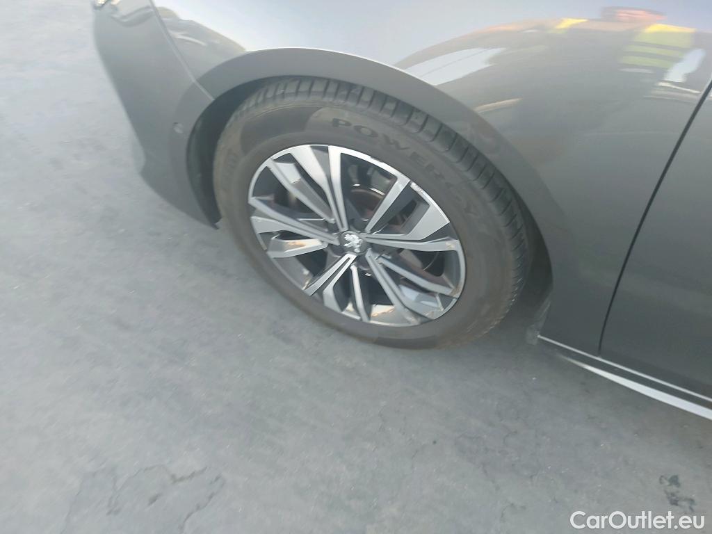  Peugeot  508 PEUGEOT  Hybrid / 2018 / 5P / berlina con portón 5P Allure 225 e-EAT8 #3