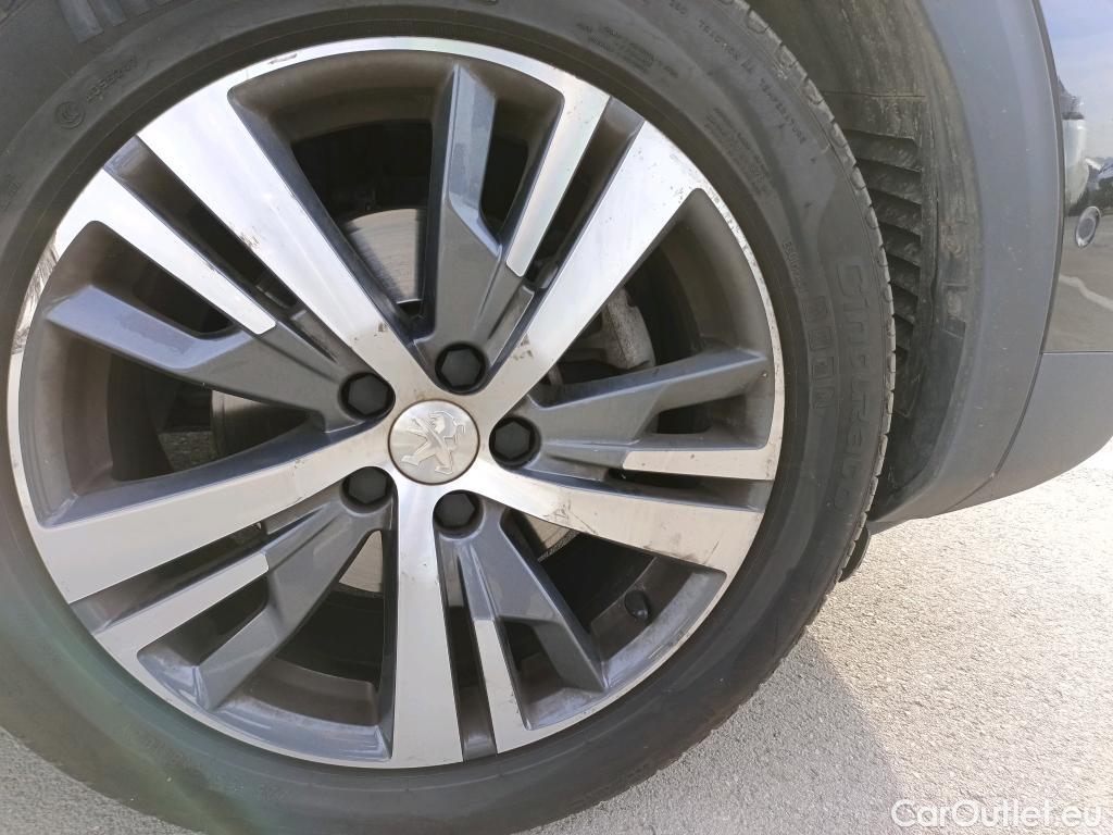  Peugeot  3008 PEUGEOT  / 2020 / 5P / todoterreno 1.5 BlueHDi 96kW (130CV) S&S Allure #6