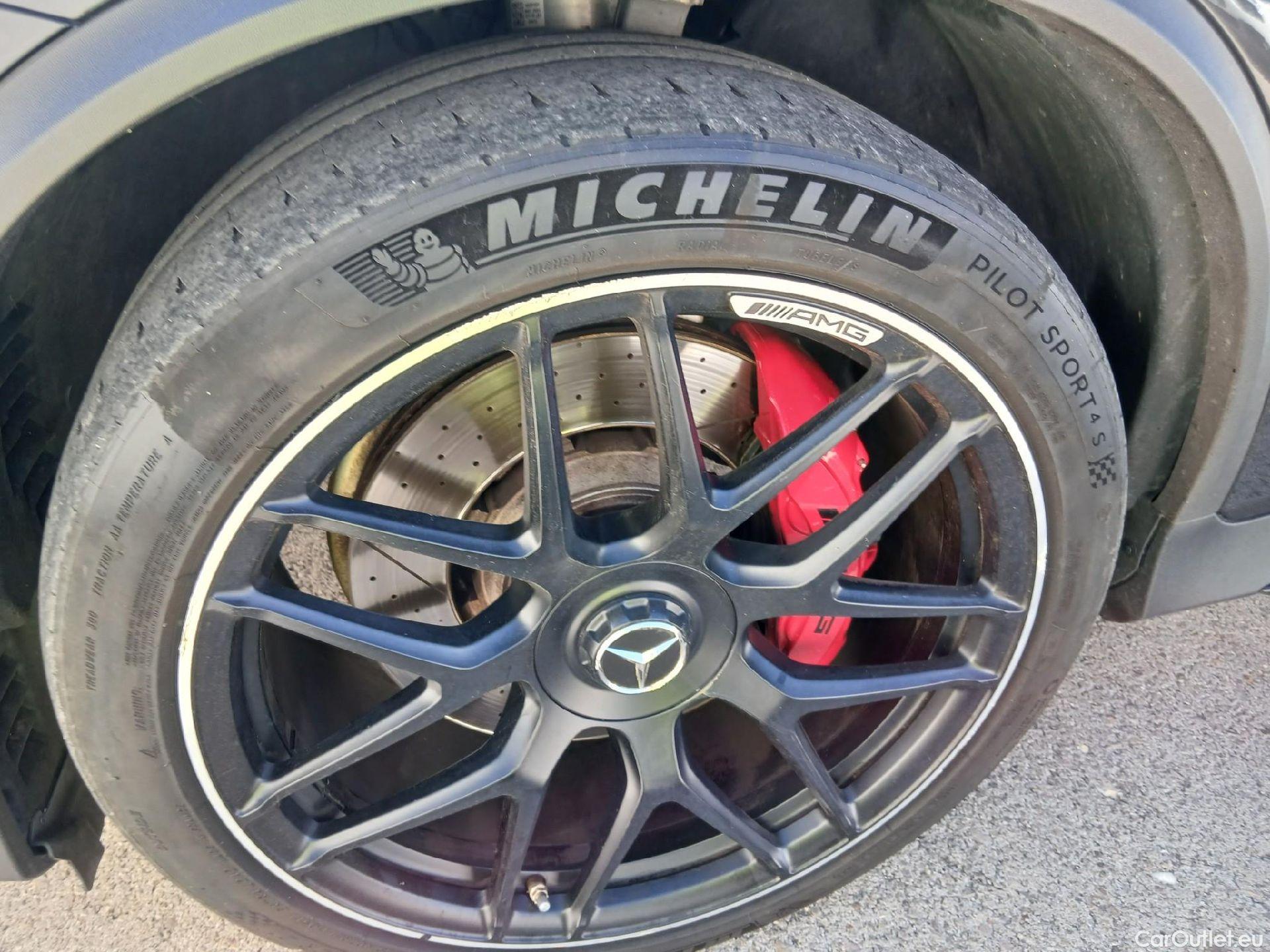  Mercedes  G-Klasee MERCEDES-BENZ GLC Coupé / 2019 / 5P / coupé Mercedes-AMG GLC 63 S 4MATIC+ #14