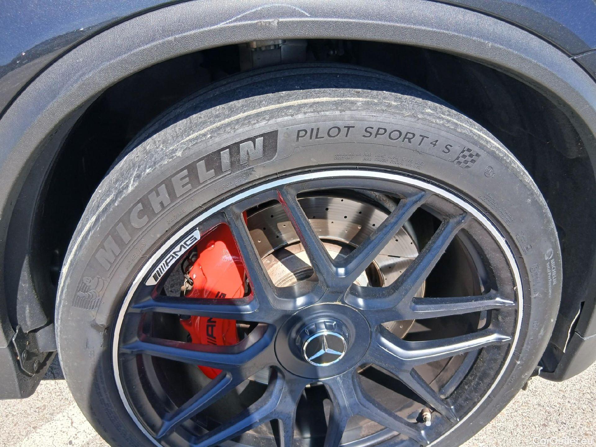  Mercedes  G-Klasee MERCEDES-BENZ GLC Coupé / 2019 / 5P / coupé Mercedes-AMG GLC 63 S 4MATIC+ #32