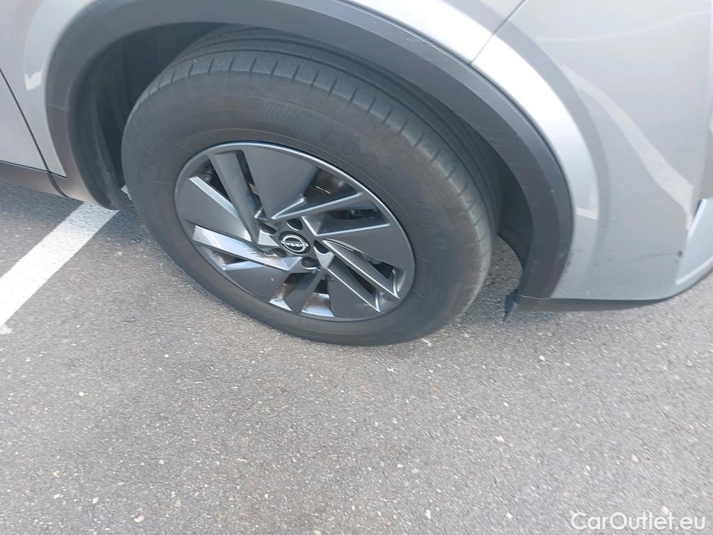  Nissan  Qashqai NISSAN  DIG-T 158 CV mHEV Xtronic Acenta (AC8) #13