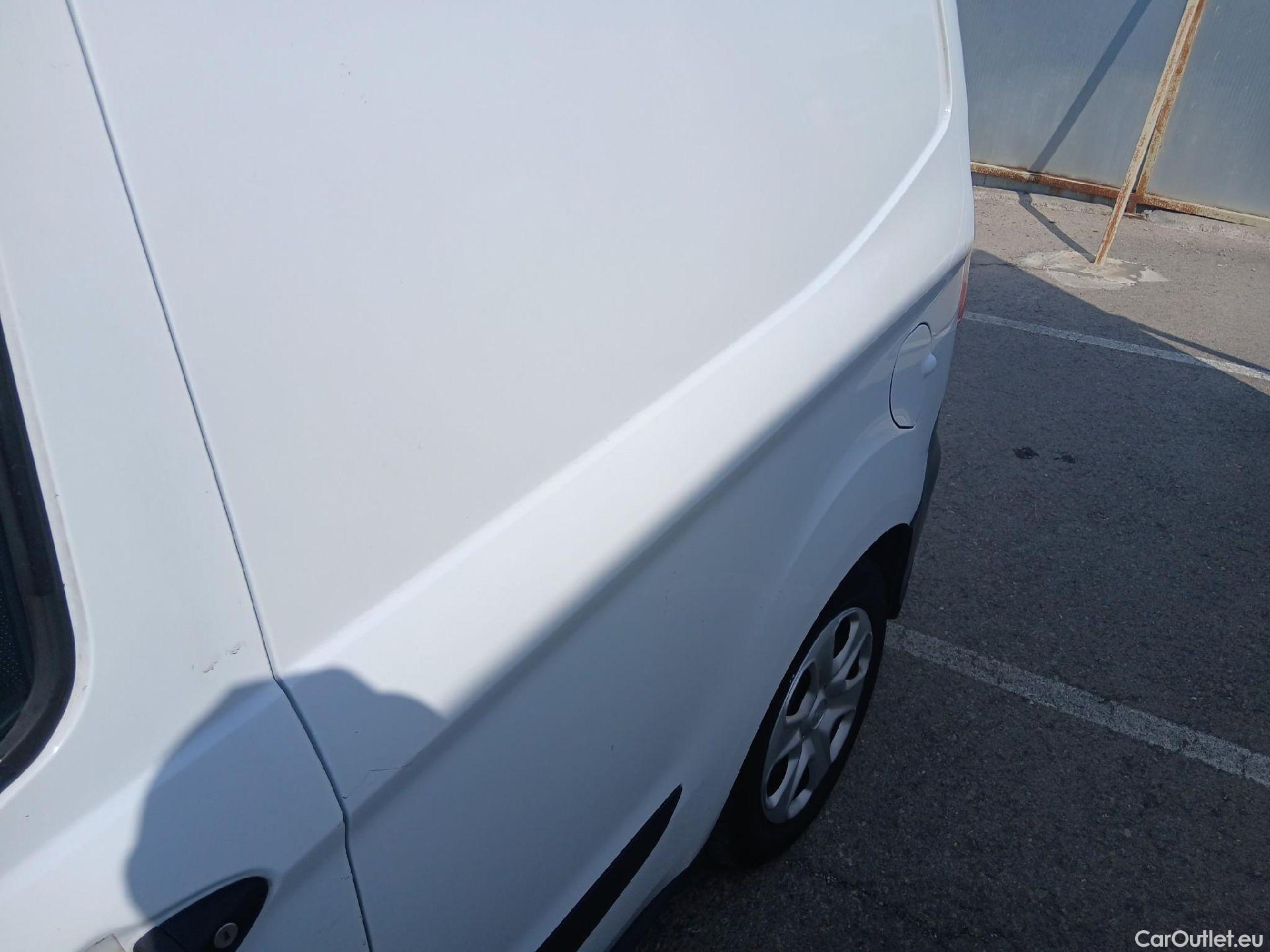  Ford  Transit FORD  Courier/2014/4P/furgón der.turis Van 1.5 TDCi 75kW Trend #12