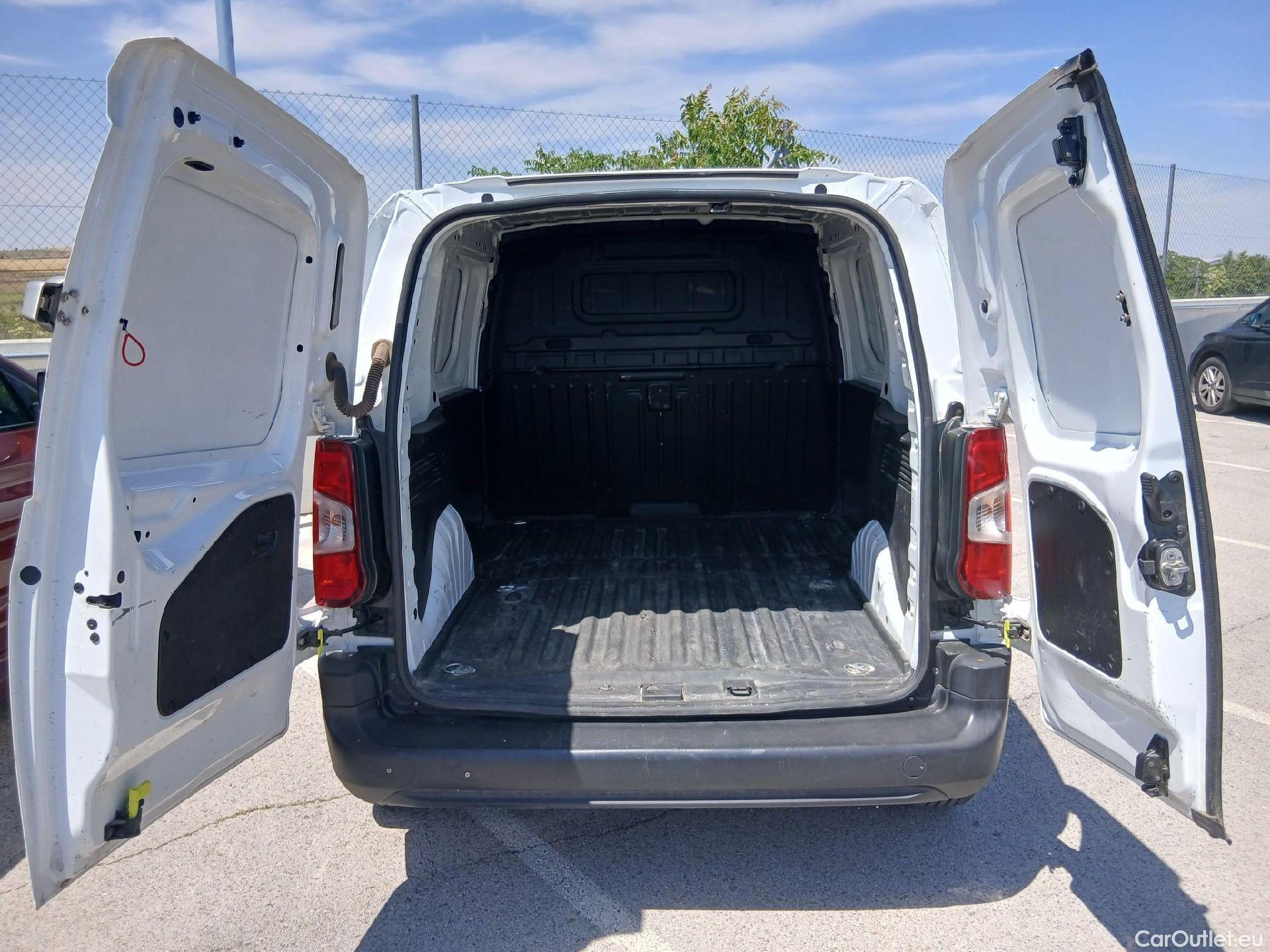  Citroen  Berlingo CITROEN  / 2018 / 3P / furgón derivado de turismo Talla M BlueHDi 100 CONTROL #17