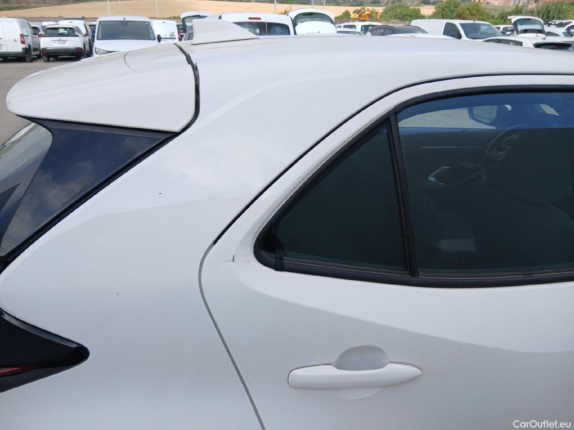 Toyota  Yaris Cross TOYOTA  / 2021 / 5P / todoterreno 1.5 120H Active Tech #29