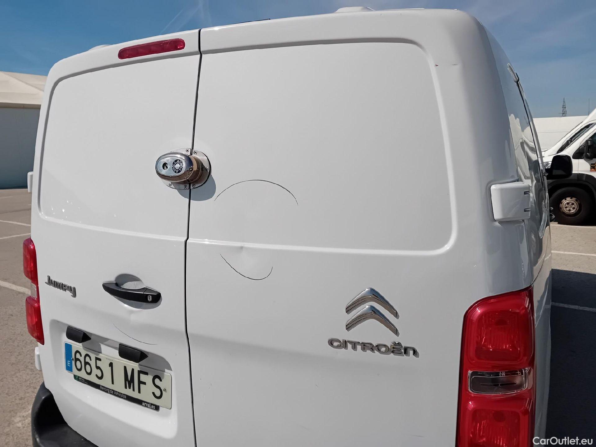  Citroen  Jumpy CITROEN  / 2016 / 4P / furgón Furgón Talla M BlueHDi 100 S&S 6v #29