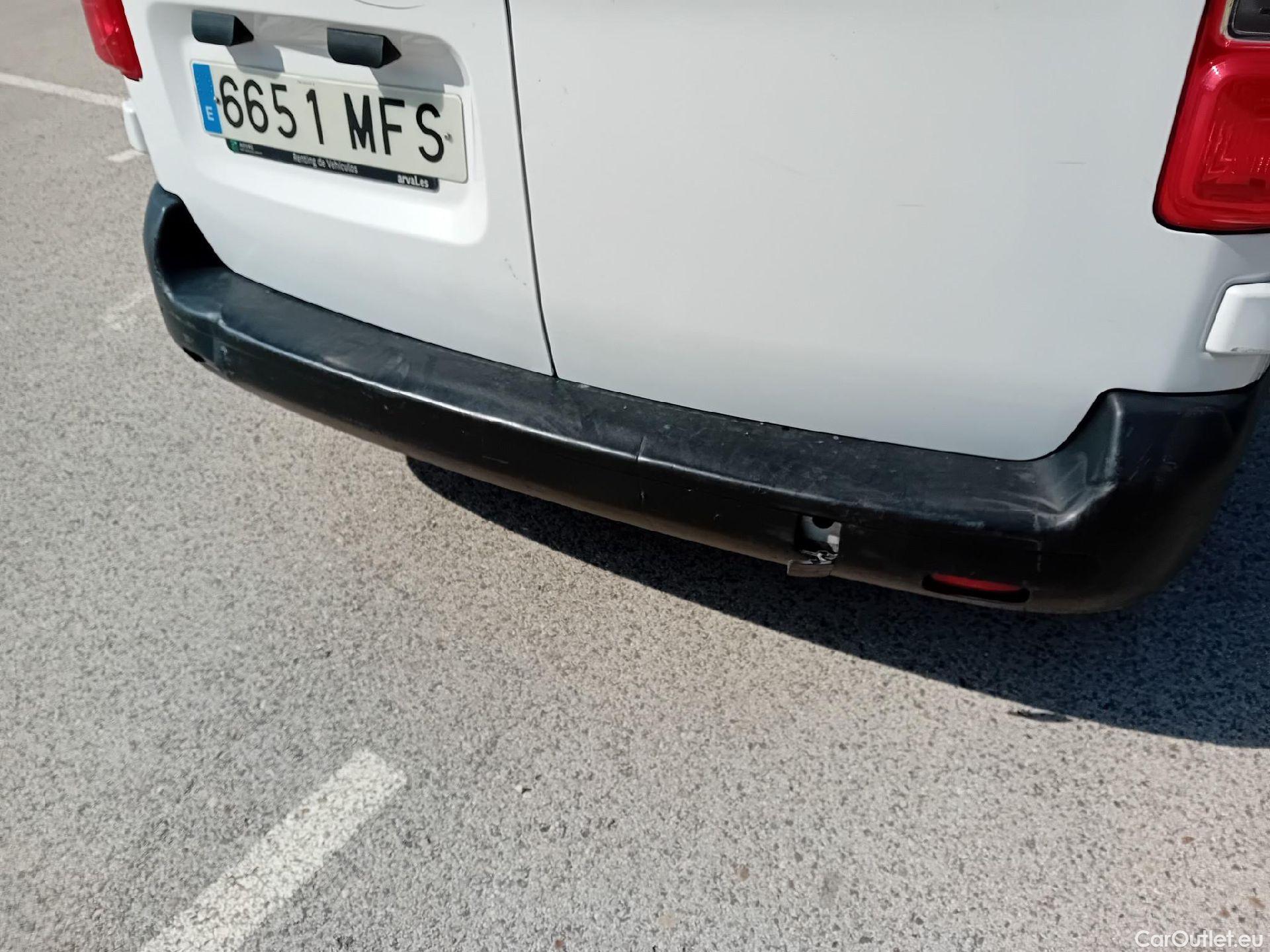  Citroen  Jumpy CITROEN  / 2016 / 4P / furgón Furgón Talla M BlueHDi 100 S&S 6v #26