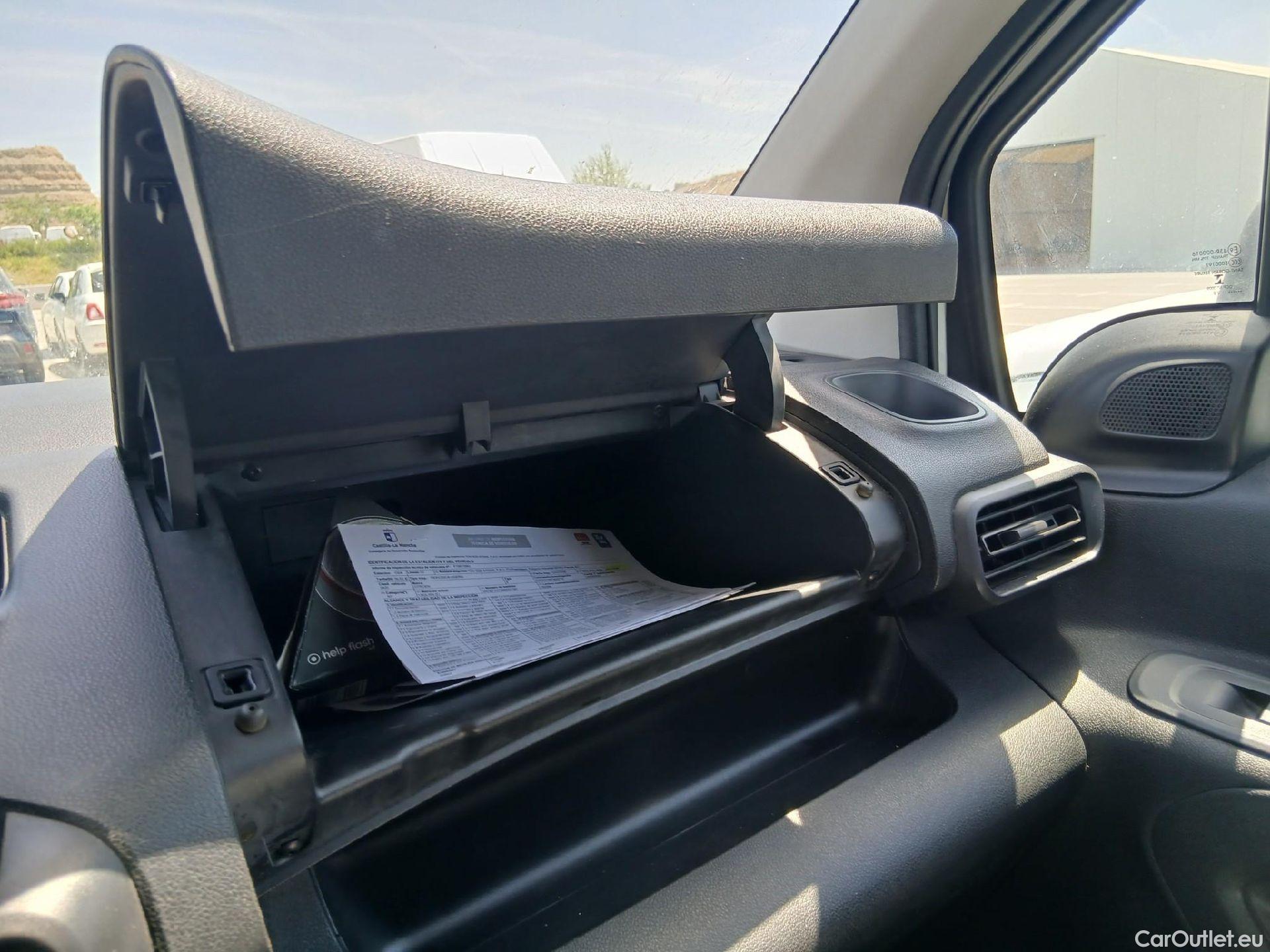  Citroen  Berlingo CITROEN  / 2018 / 3P / furgón derivado de turismo Talla M BlueHDi 100 CONTROL #1