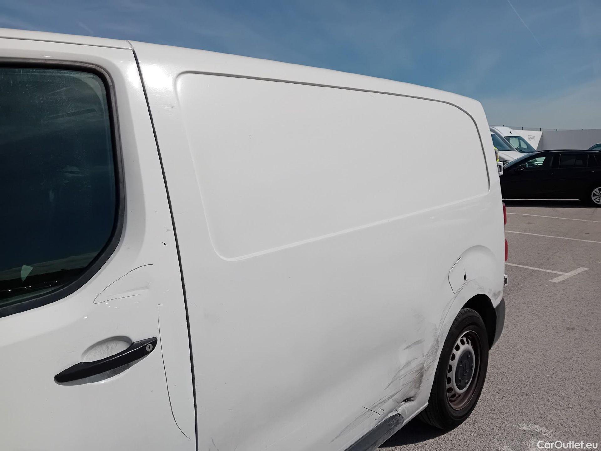 Citroen  Jumpy CITROEN  / 2016 / 4P / furgón Furgón Talla M BlueHDi 100 S&S 6v #23