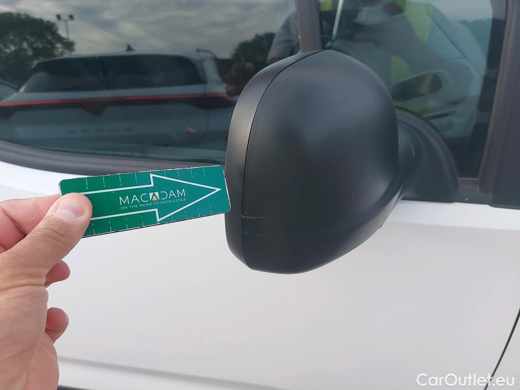  Citroen  Berlingo CITROEN  / 2018 / 3P / furgón derivado de turismo Talla M BlueHDi 100 CONTROL (AC2) #22